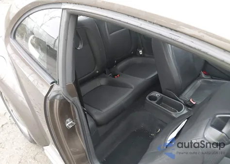 2012 Volkswagen Beetle 2.5L из США, поврежденный, VIN 3VWJP7AT2CM652604